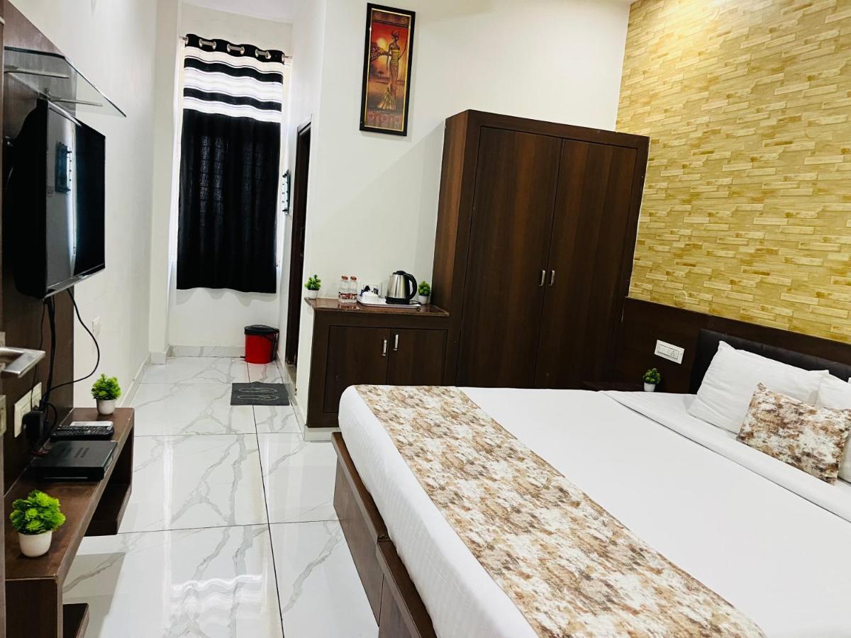 Hotel Plaza Hyderabad Airport Zone Shamshabad Exterior photo