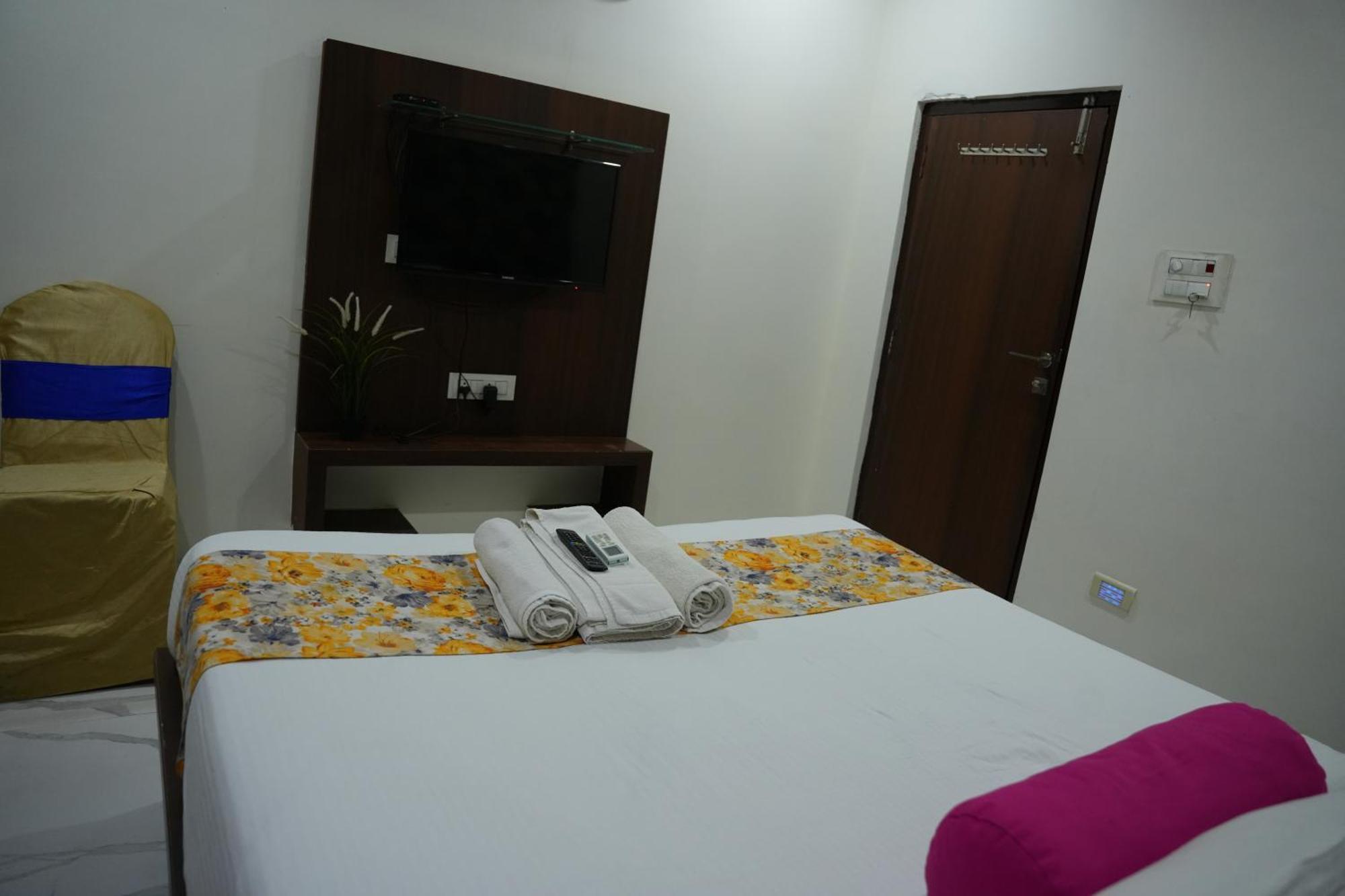 Hotel Plaza Hyderabad Airport Zone Shamshabad Exterior photo